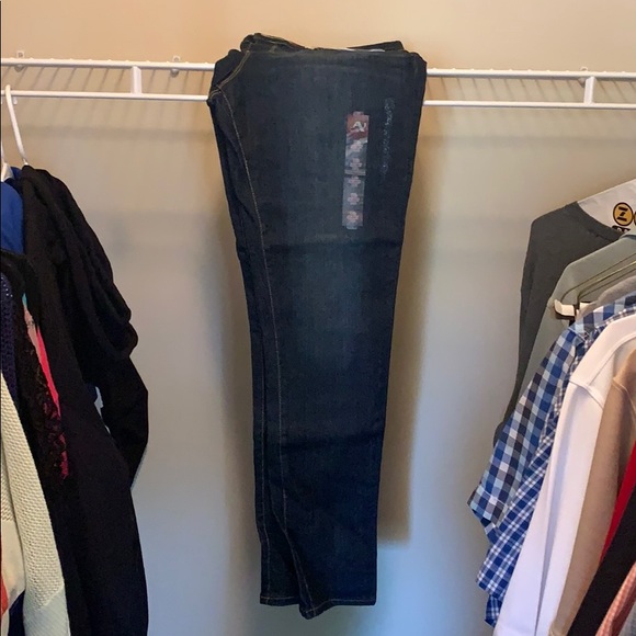 Jeans - Picture 1 of 3